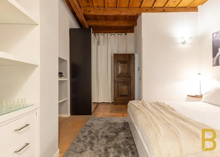 Beplace In Magenta * Mediolan